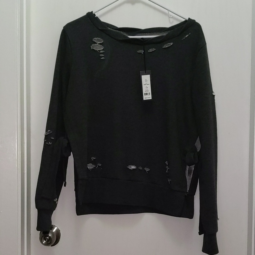 Romeo + Juliet Couture Sweater